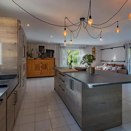 Petit Coin De Paradis Périgourdin Casa vacanze Montrem